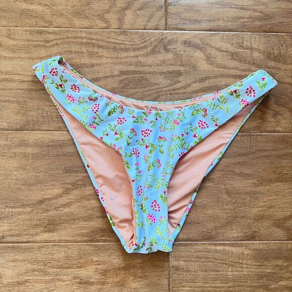 NWT J.Crew Curved-Waist Cheeky Bikini Bottom in Cloud Meadow Floral Size S - Picture 1 of 8